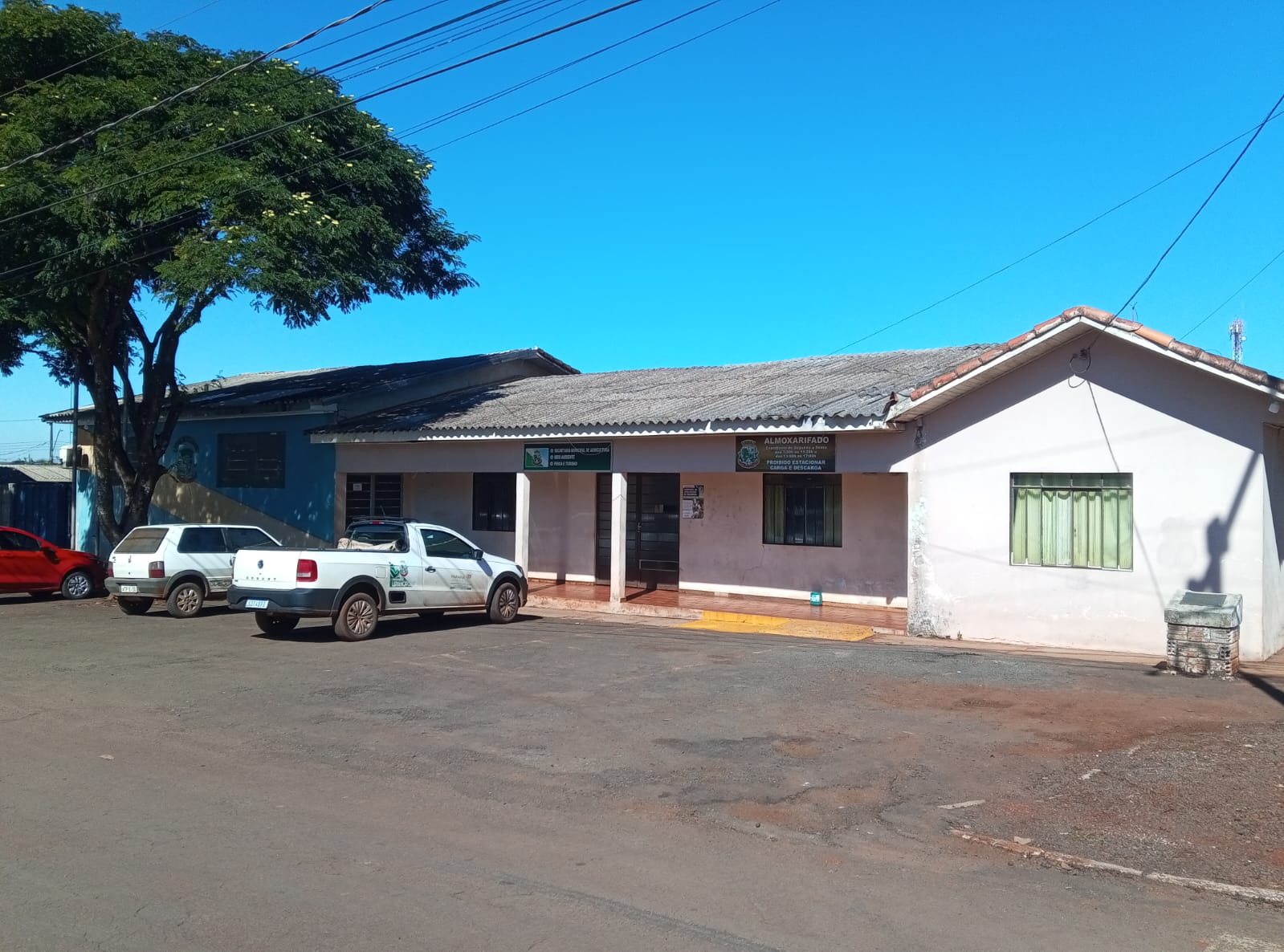 Área externa Câmara Municipal de Lidianópolis